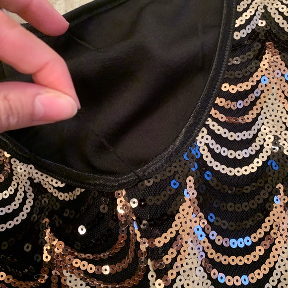 Kohl’s Large Sparkly Mini Dress - Picture 4 of 5